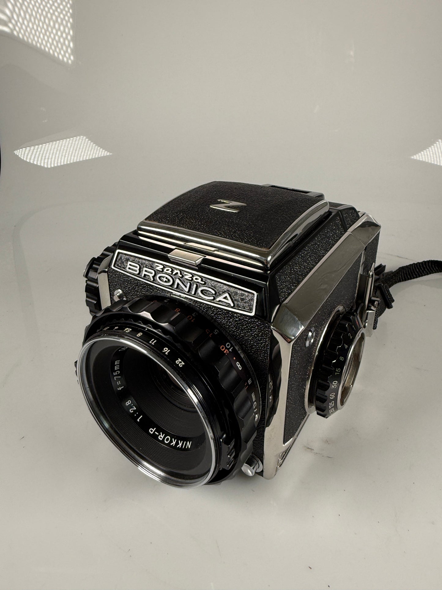 Zenza Bronica S2 Film Camera Nikon Nikkor-P 7.5cm 75mm f2.8 Lens 120 Back