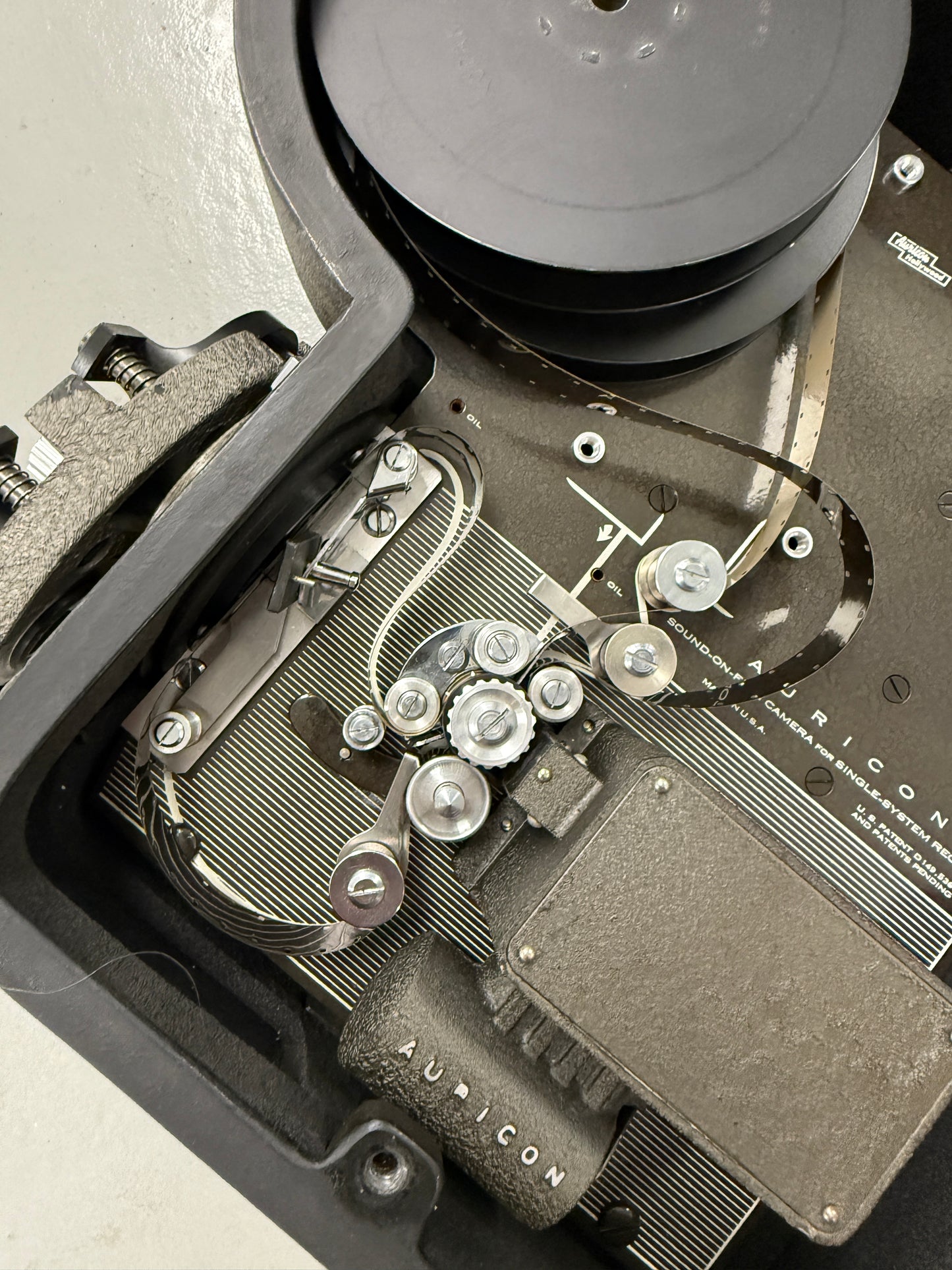 BACH Auricon CM-71 Cinema Sound Camera w/parralax viewfinder Kodak 15mm lens