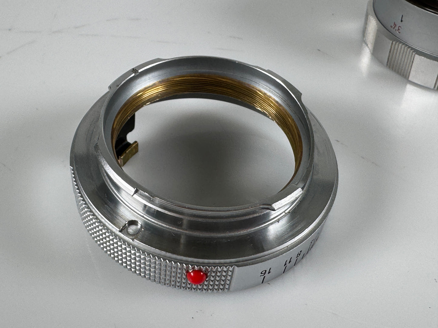LEITZ Leica Summilux M 50mm F1.4 E43 Chrome Lens Scalloped