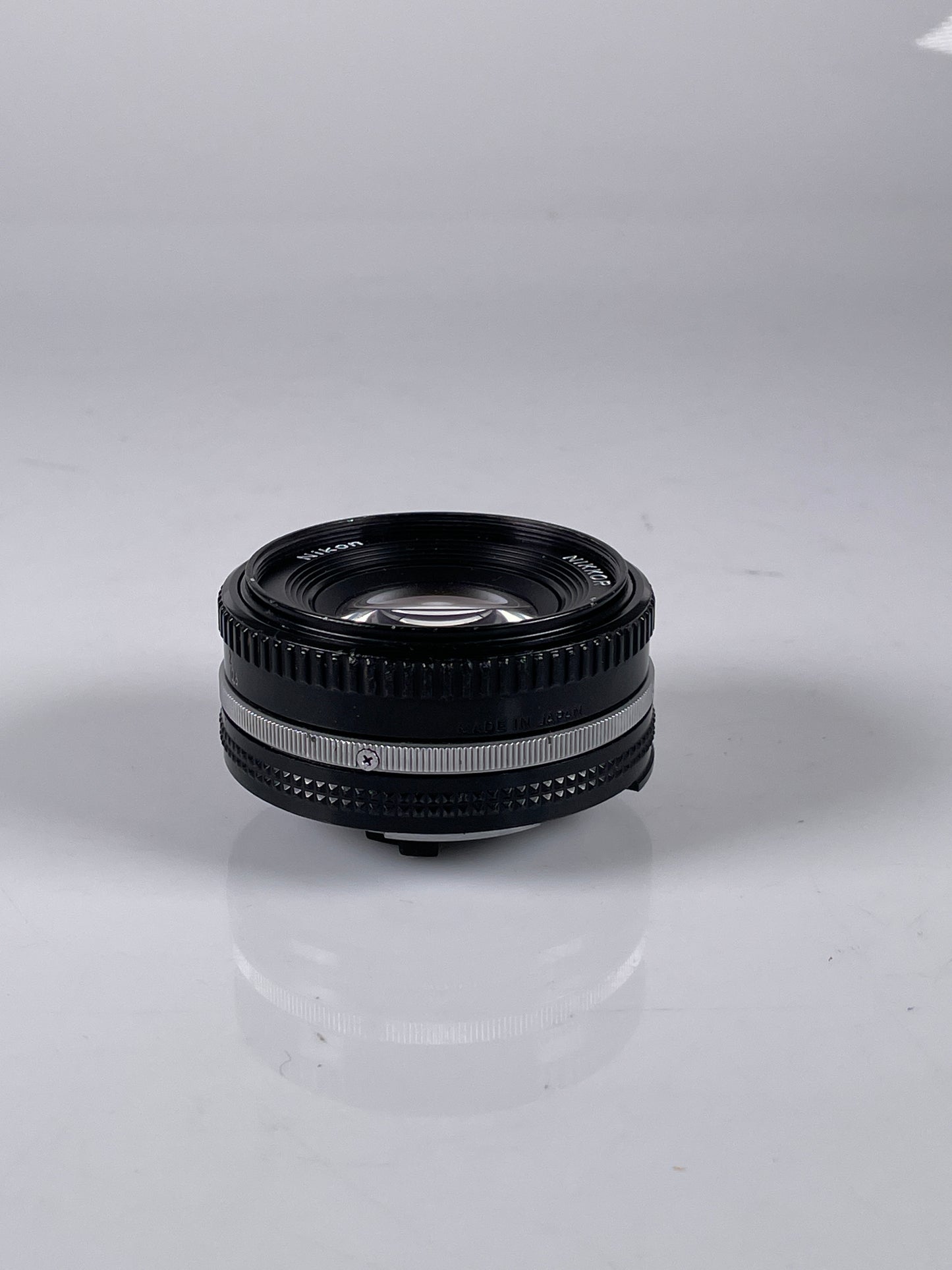 Nikon Nikkor Ai-s AIS 50mm f/1.8 Lens Prime Pancake SLR