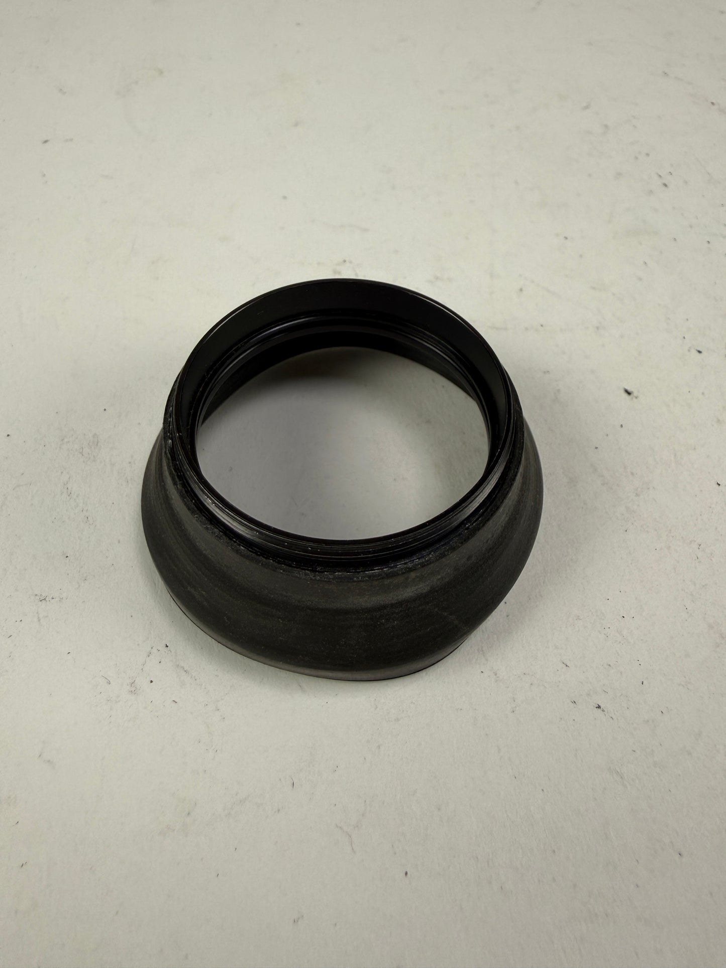 Leica rubber lens hood shade 12518 for summicron 40mm f2 CL