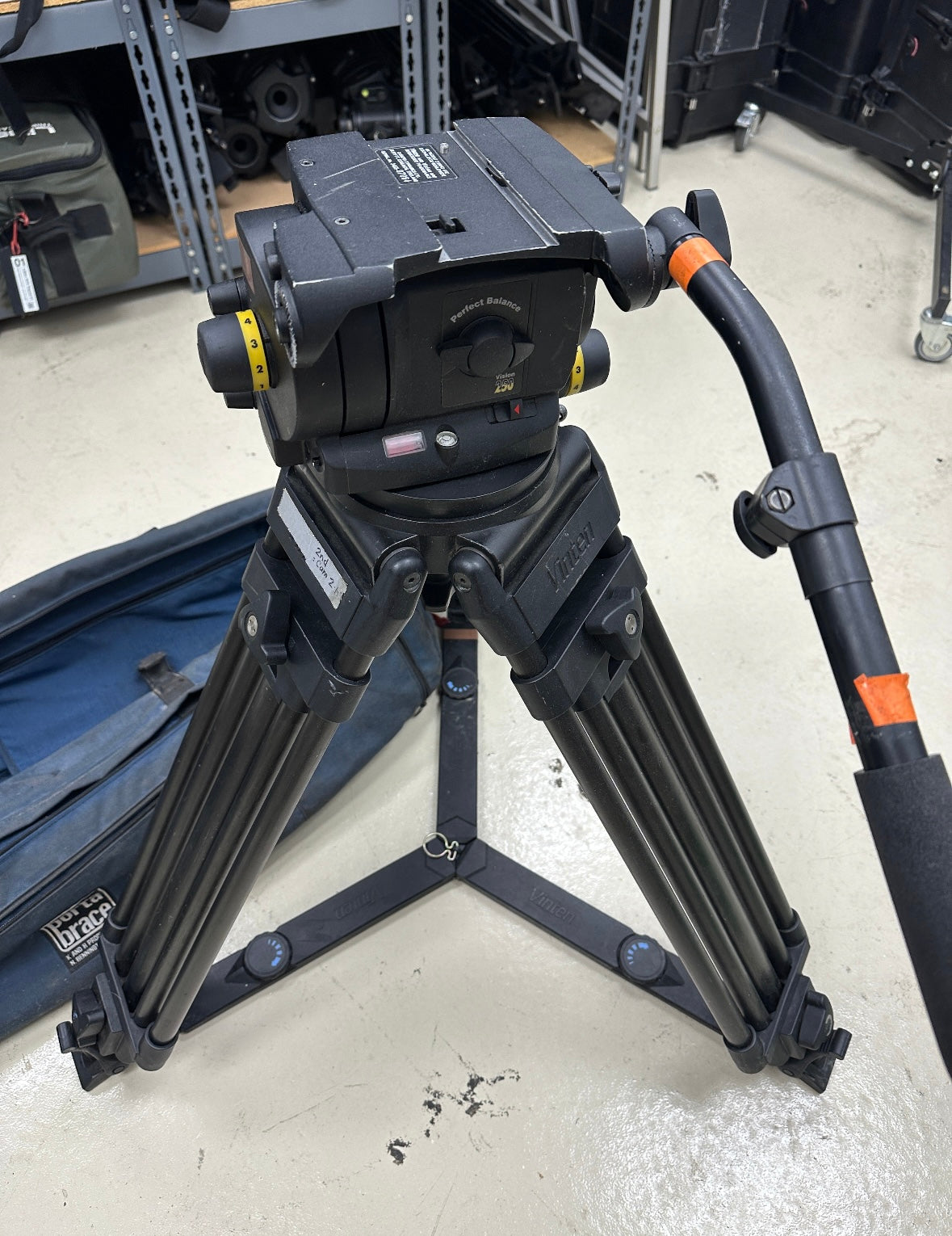 Vinten Vision 250 Fluid Head with Carbon Fiber 2-Stage Tripod