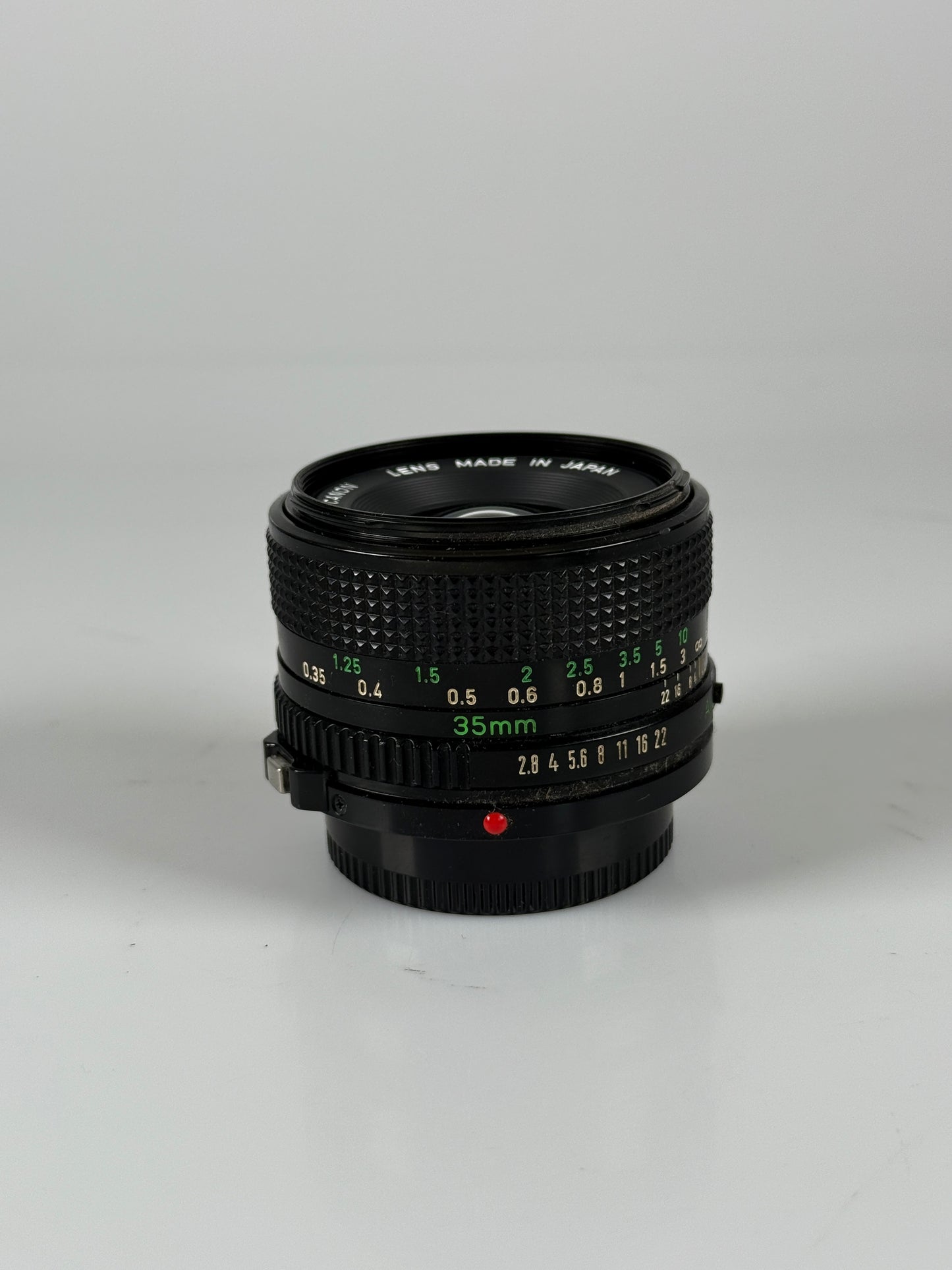 Canon 35mm f2.8 NFD camera lens wide angle