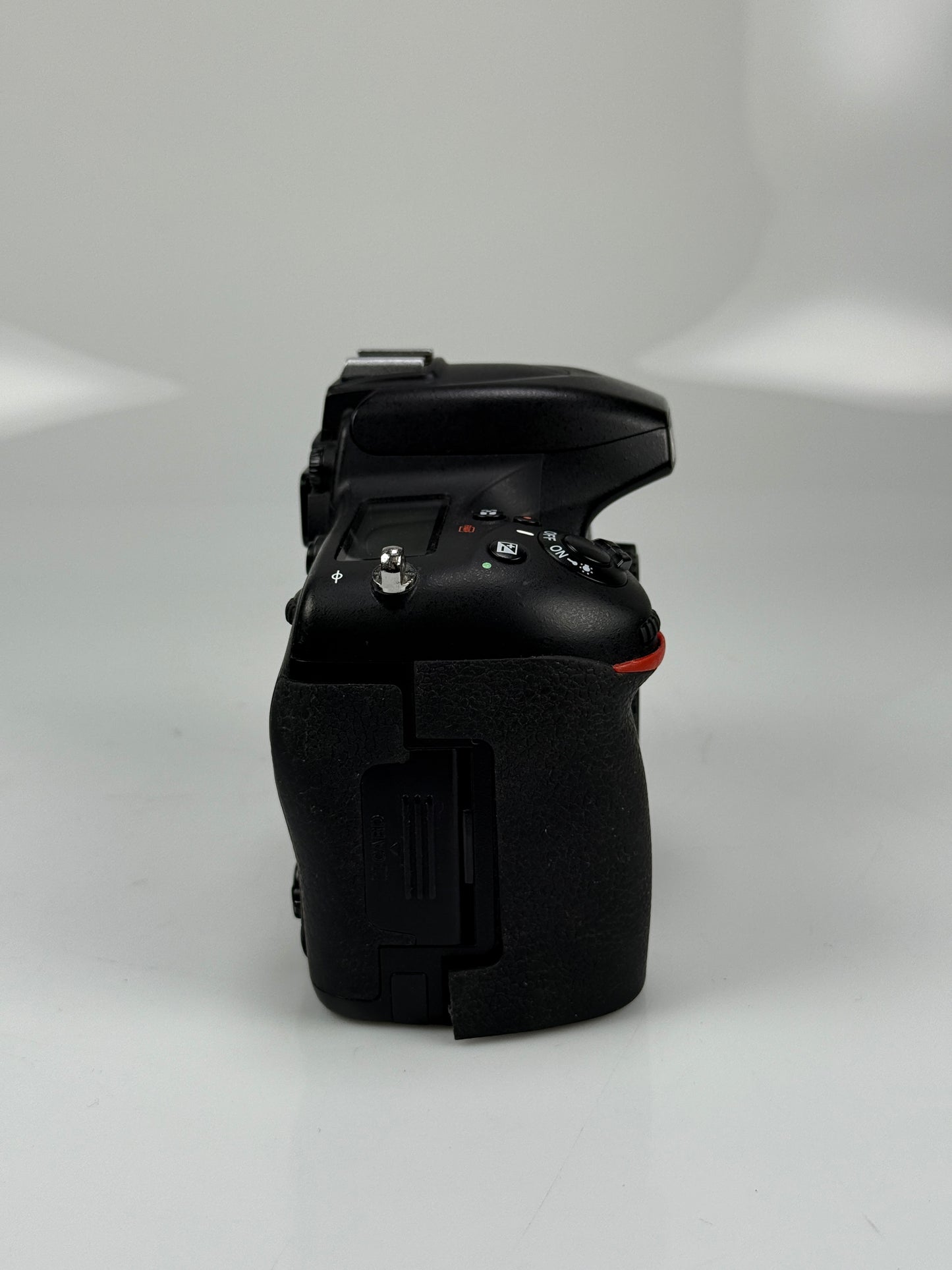 Nikon D750 24.3MP Digital SLR Camera Body