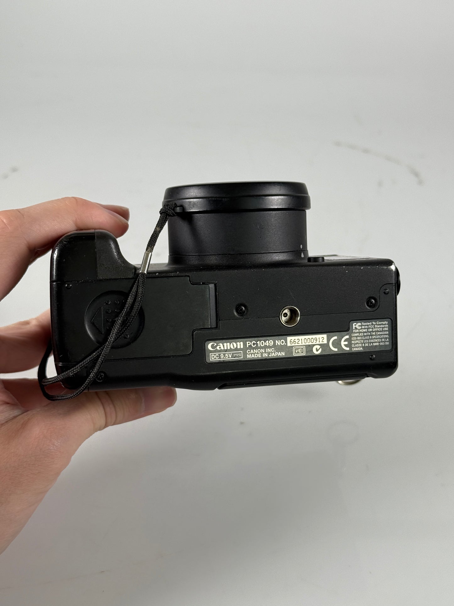 Canon PowerShot G5 Black 5.0MP 4x Optical Zoom Digital Camera