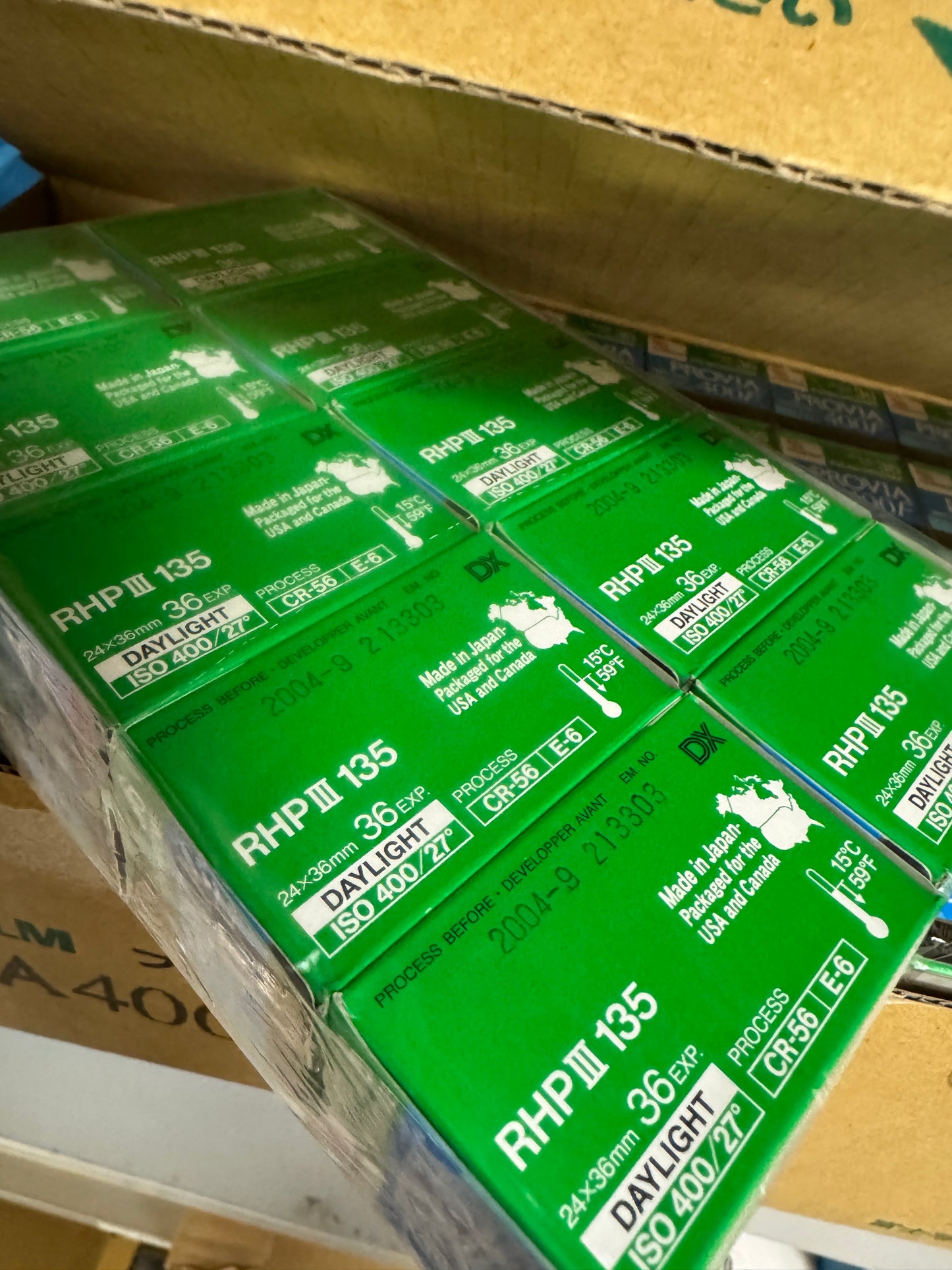 Fujifilm Fujichrome Provia 400F ISO 400 135 RHP III 36 - 100 rolls 35mm Film