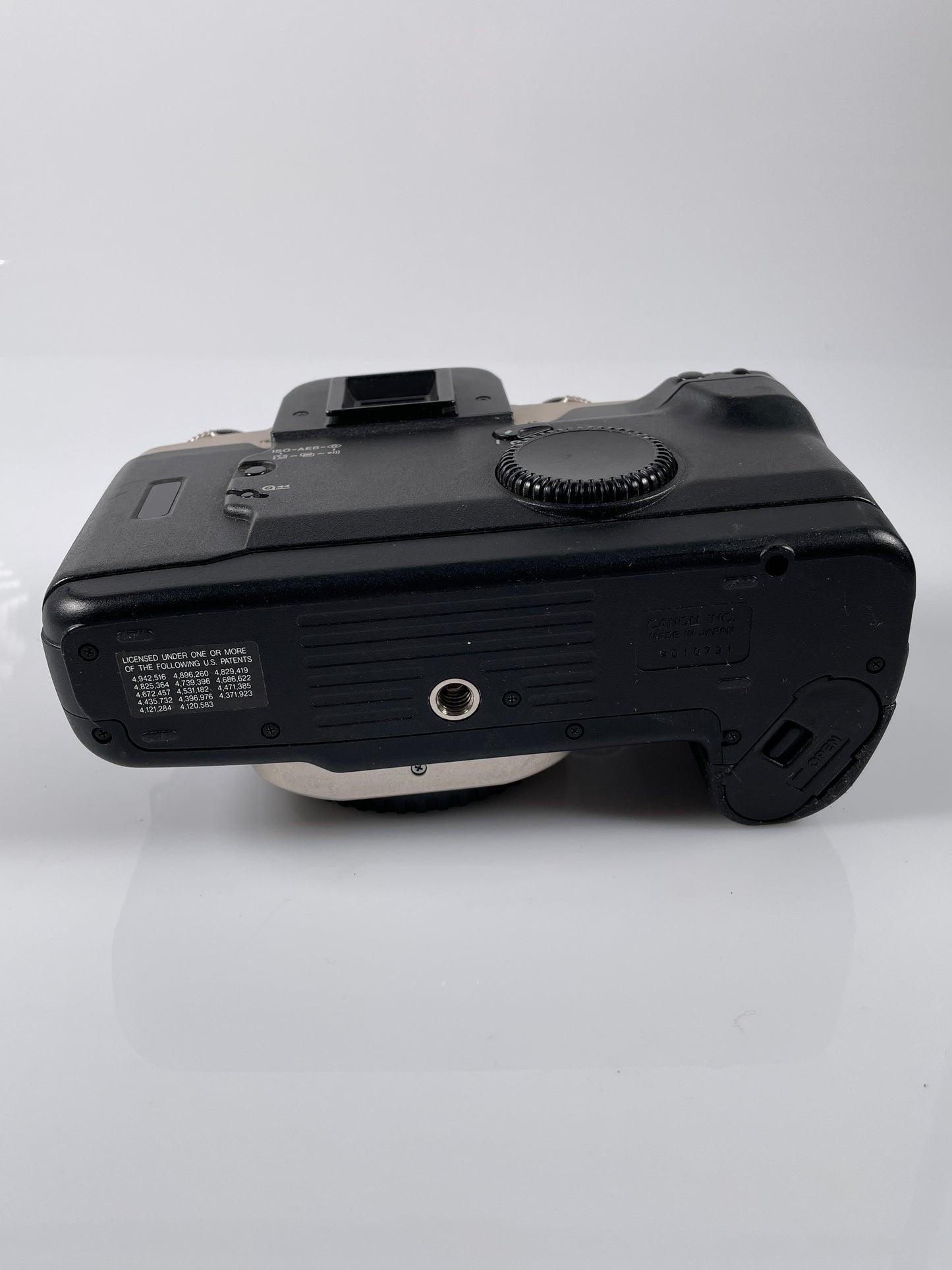 Canon EOS ELAN II Eye Control Film SLR Camera