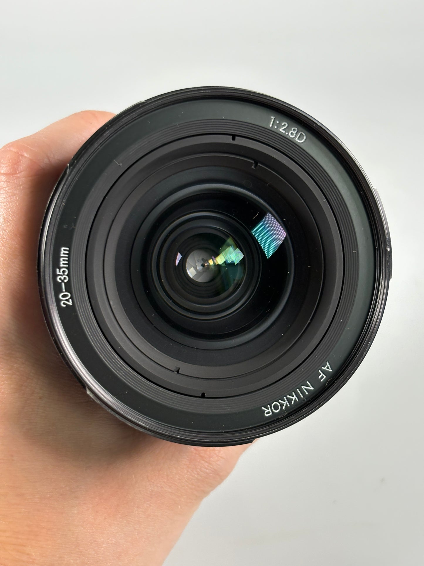 Nikon AF NIKKOR 20-35mm f2.8 D Wide Angle Zoom Lens