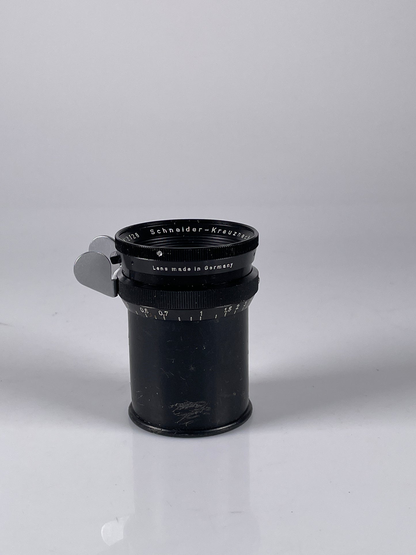 Schneider Kreuznach Arriflex Cine Xenon 28mm f2 arri standard cinema lens