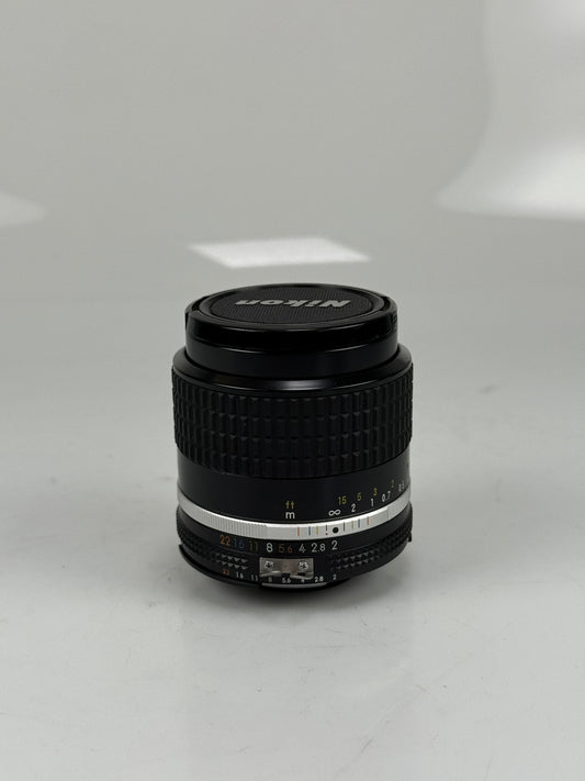 Nikon Ais NIKKOR 28mm f2 MF Lens manual focus