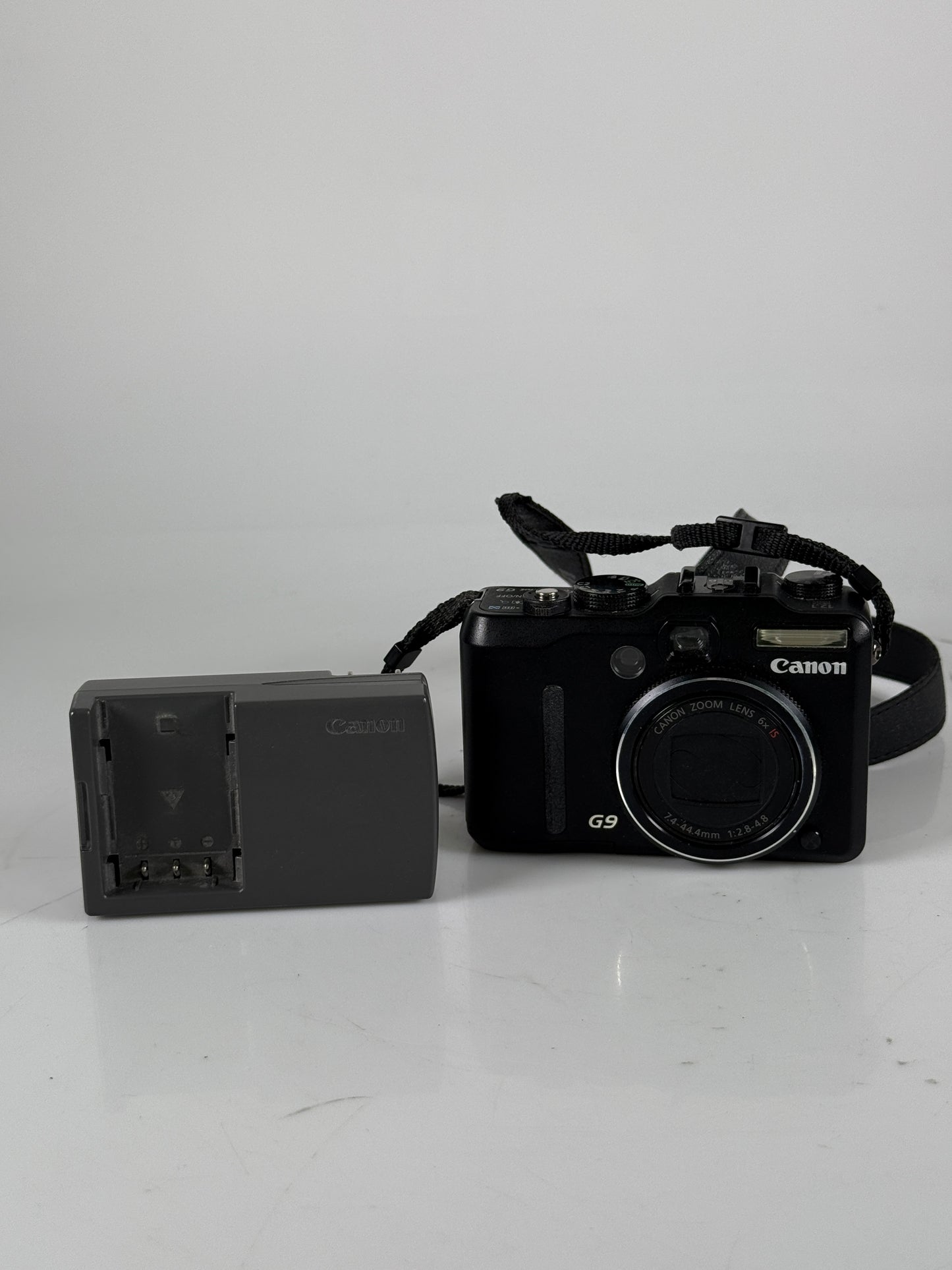 Canon PowerShot G9 12.1 MP Digital Camera From Japan