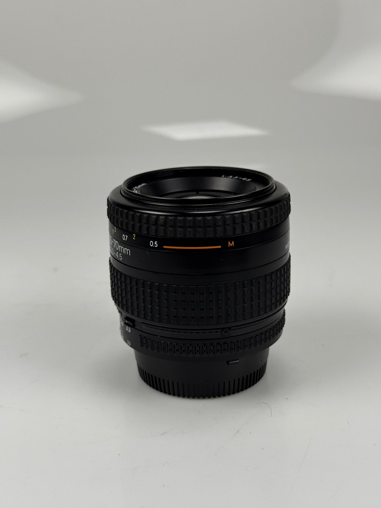 Nikon Nikkor AF 35-70mm f3.3-4.5 lens