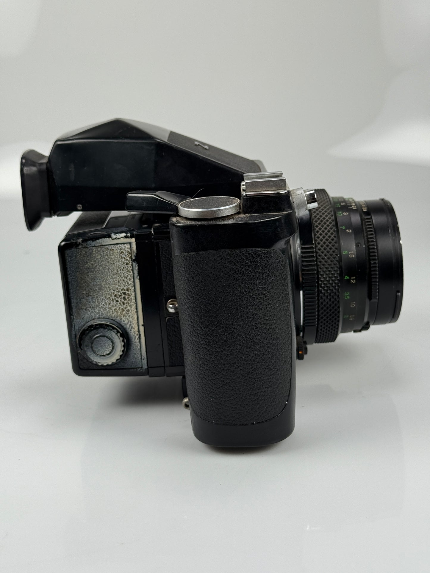 Zenza Bronica ETRSi Medium Format Film Camera, prism, Finder grip, 75mm f2.8 lens kit