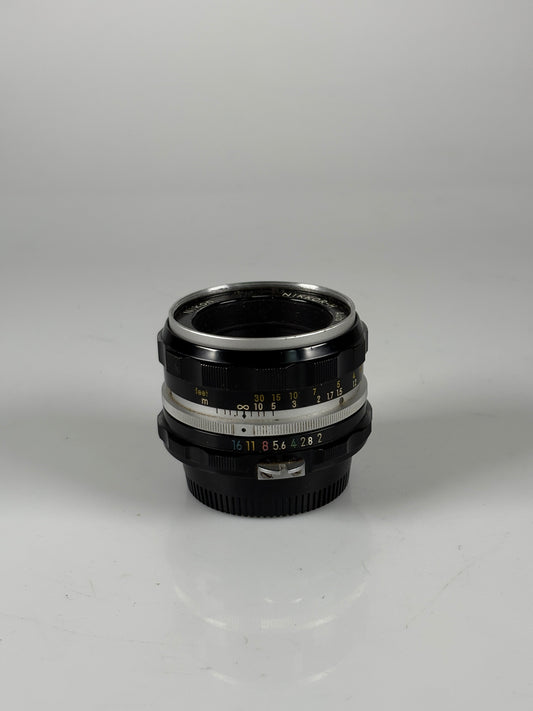 Nikon Nikkor-H Non AI 50mm f2 H Lens with hood