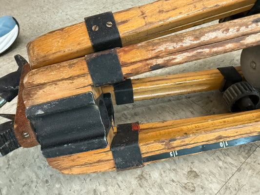 Arri wooden tripod with tilt head RARE vintage short