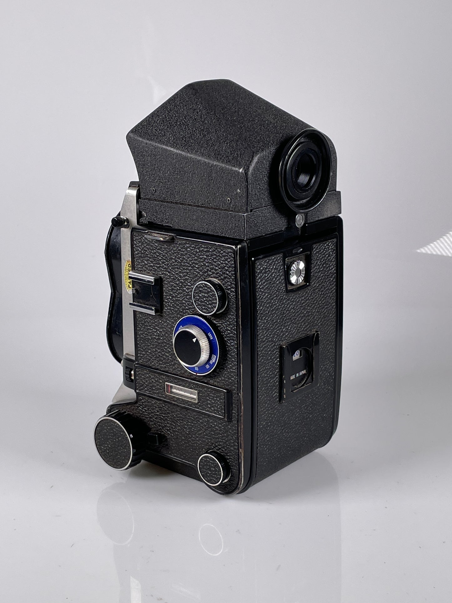 Mamiya C330 Pro F TLR medium format Film camera with CDS prism