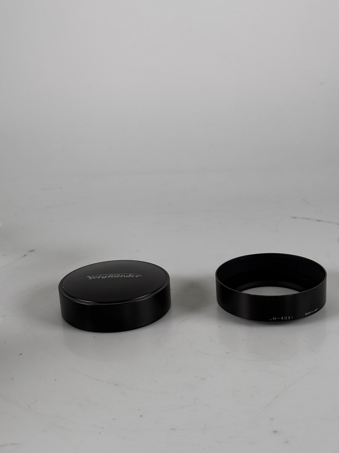 Voigtlander LH-40IIS Lens Hood for Ultron SL IIs 40 mm f2 lens