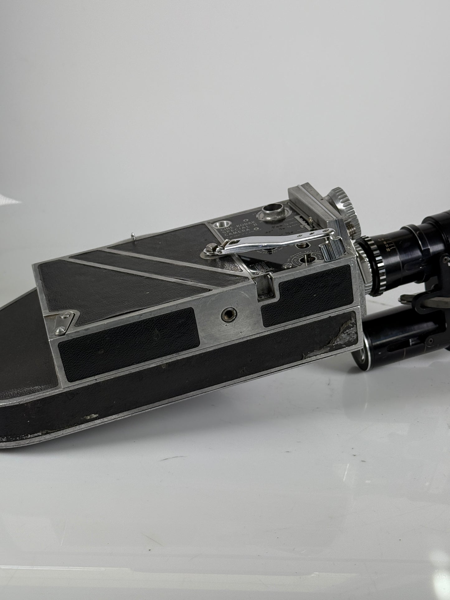 Vintage Cine Kodak Special II 16mm w/ Zoomar 1-3 inch f2.8 lens Film Camera