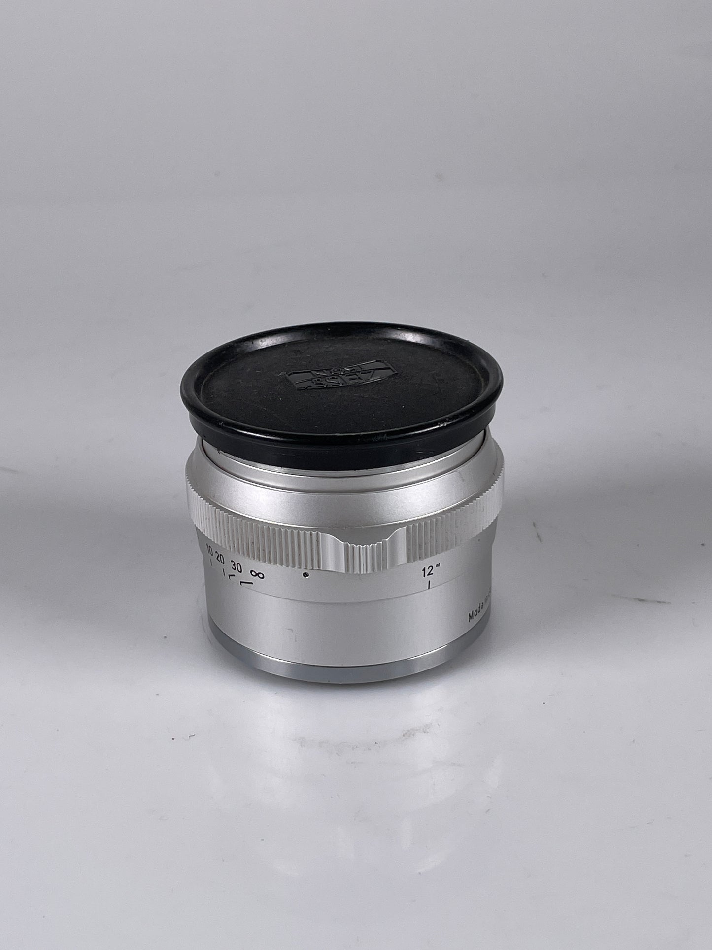 Carl Zeiss Planar 50mm f2 Contarex Mount chrome silver