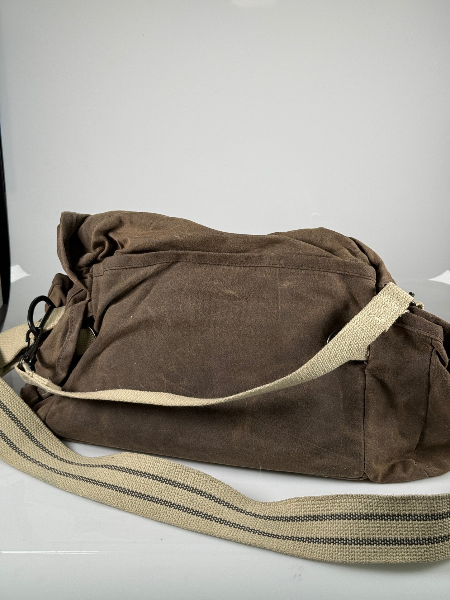 DOMKE F-2 ORIGINAL CAMERA SHOULDER BAG IN tan waxed, with insert