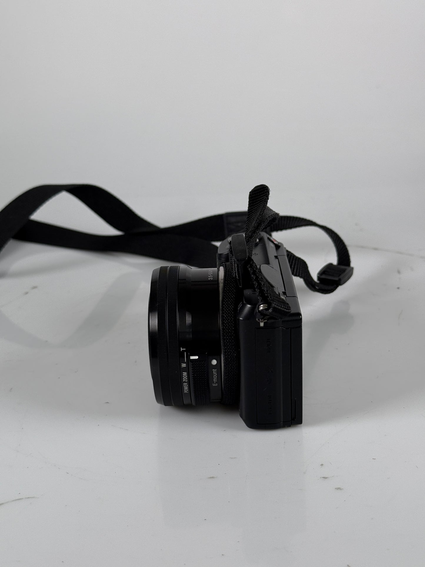 Sony Alpha A5100 Digital Camera body kit with 16-50mm lens