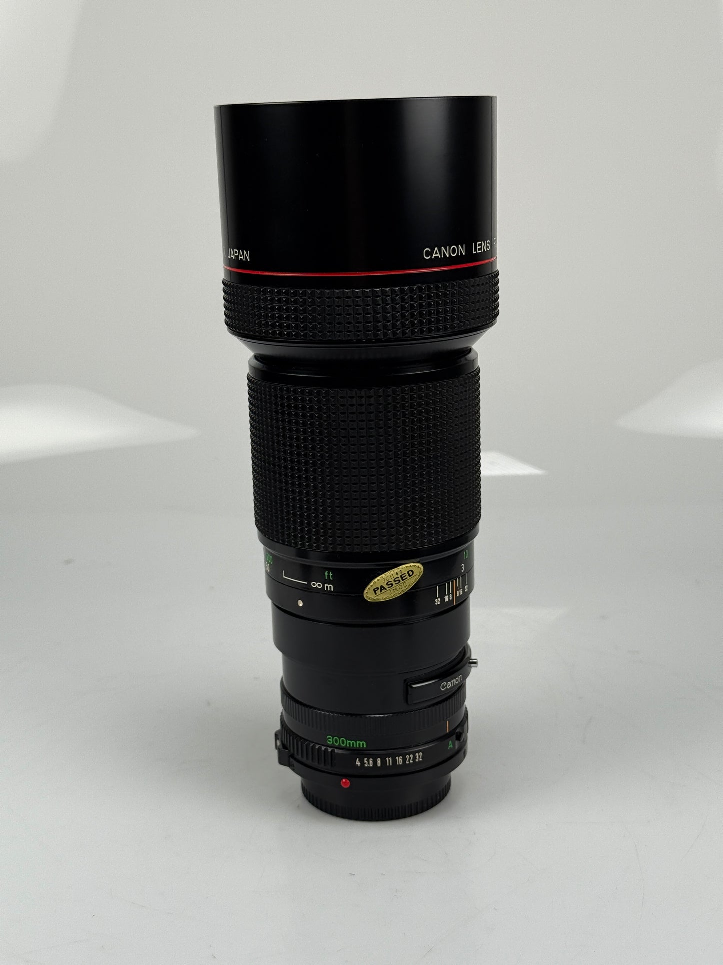 Canon New FD 300mm f4 L Telephoto NFD MF Lens