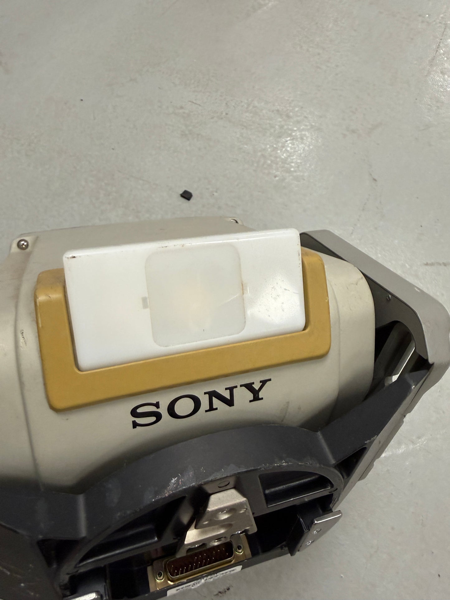 Sony HDVF-700A 7" Black & White HD Electronic Viewfinder