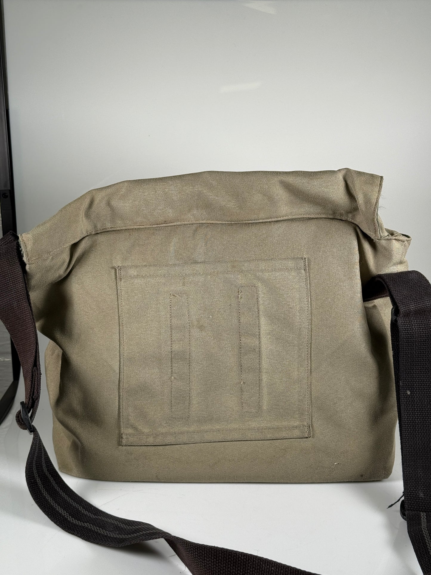 DOMKE CAMERA SHOULDER BAG IN tan