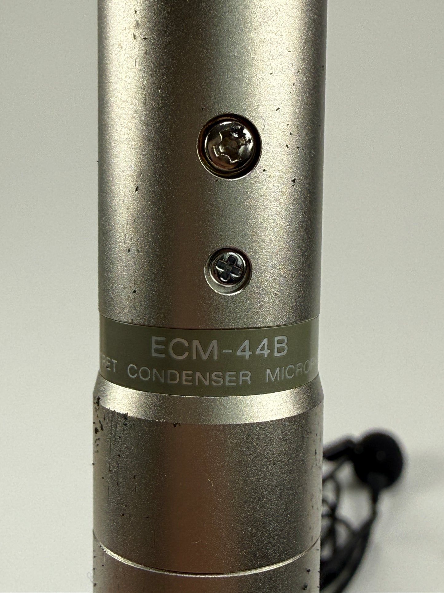 Sony ECM-44B Electret Condenser Omnidirectional Lavalier Microphone W/Box
