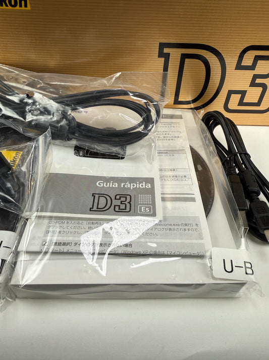 Nikon D3 DSLR digital camera Box with instruction manuals