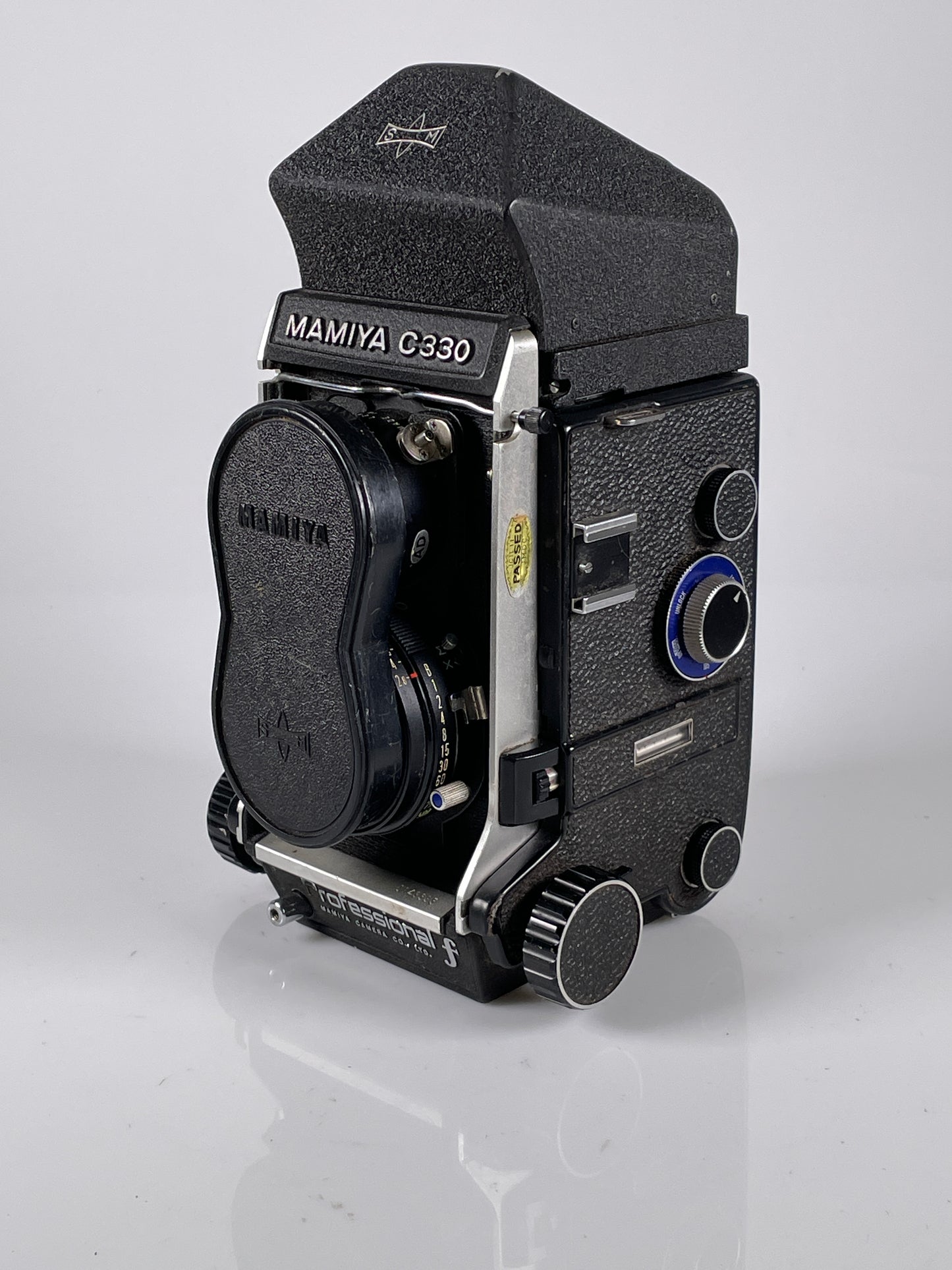 Mamiya C330 Pro F TLR medium format Film camera with CDS prism
