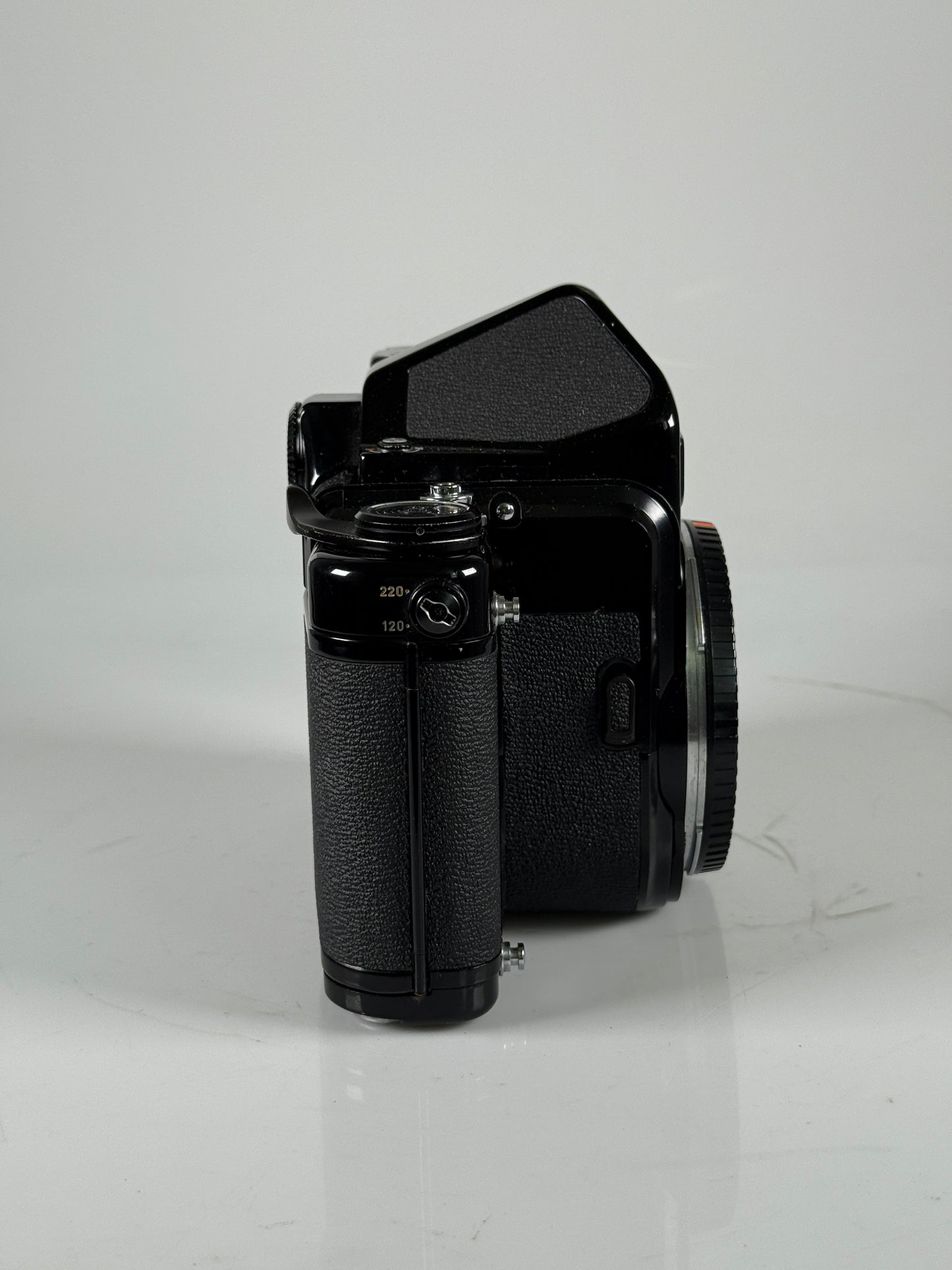 Pentax 67 6x7 Mirror Up MLU Body with metered prism
