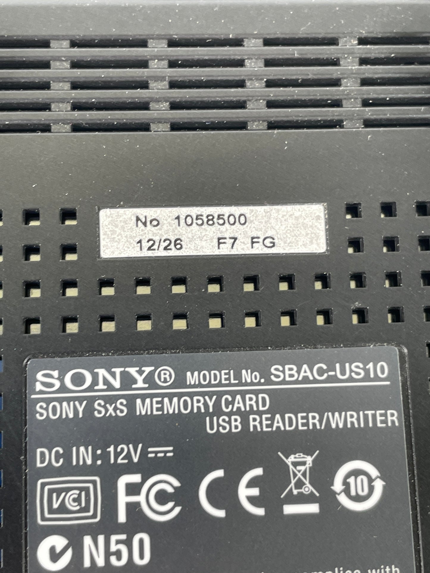 Sony SBAC-US10 SxS Memory Card USB Reader/Writer