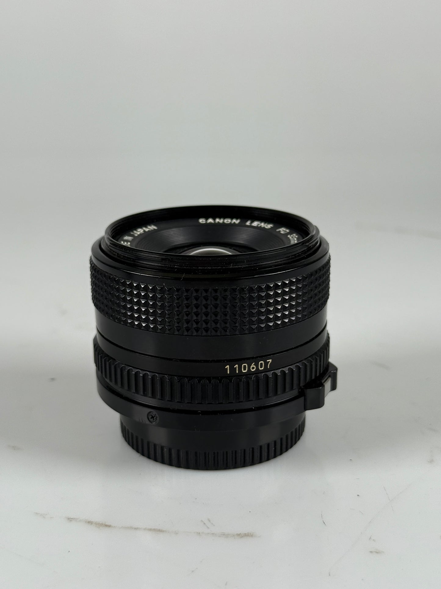 Canon 35mm f2.8 NFD camera lens wide angle