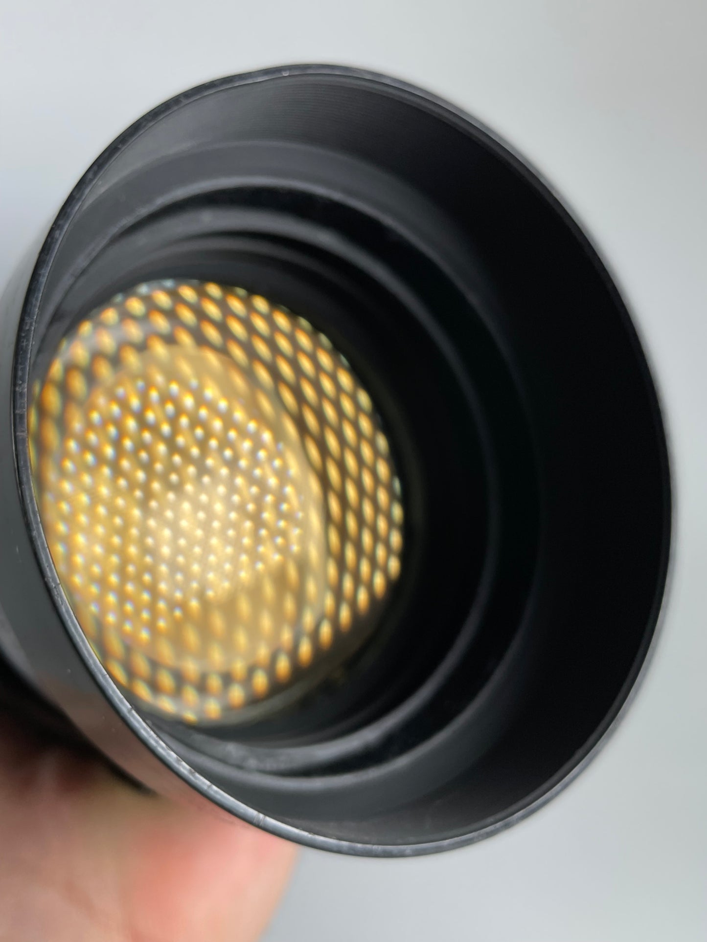 Nikon Nikkor Telephoto-Zoom 8.5cm-25cm (85mm-250mm) f4-4.5 Non-AI Lens