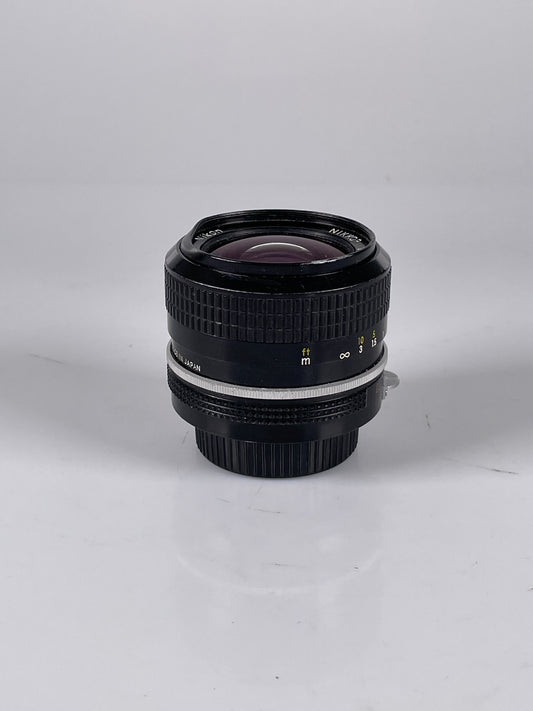 Nikon 24mm f2.8 NIKKOR Non AI lens