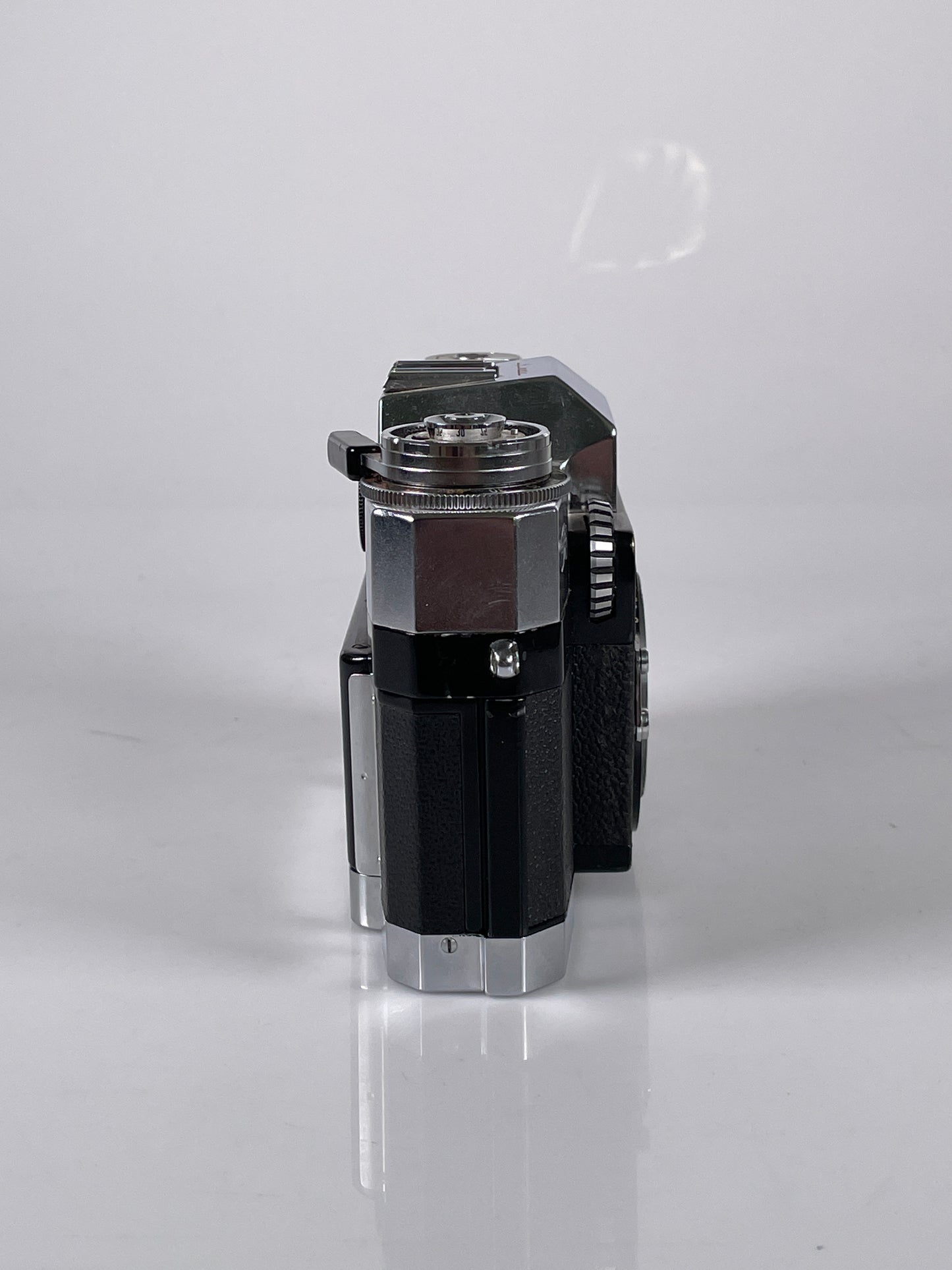 Zeiss Ikon Contarex Super Electronic 35mm SLR Film Camera