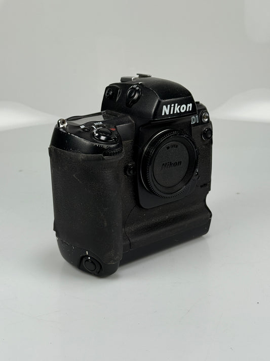 Nikon D1 Digital SLR Camera Body