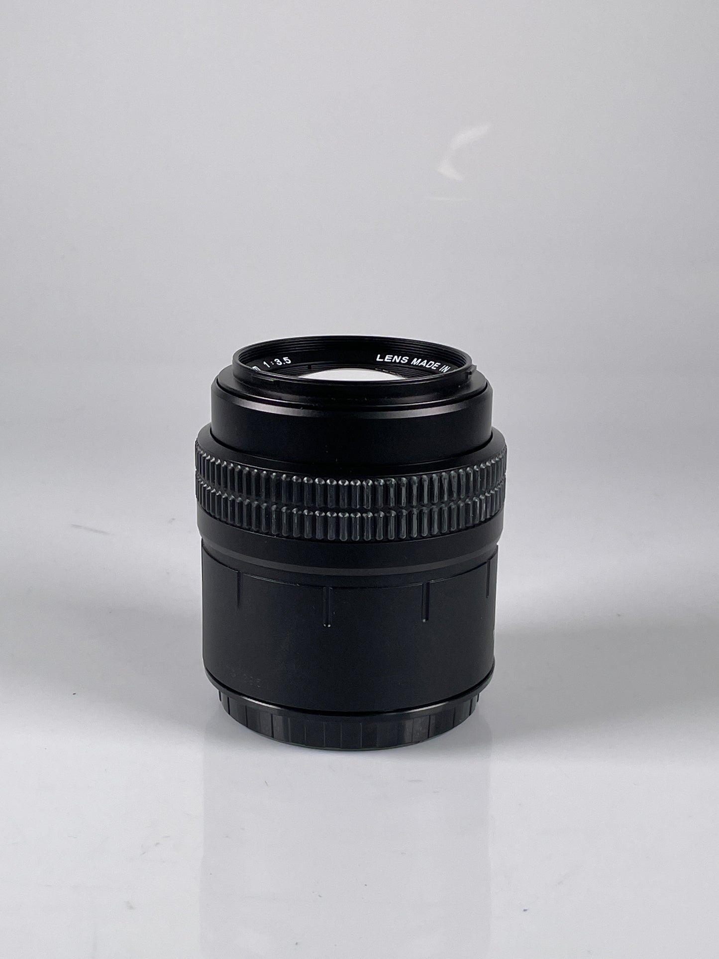 Mamiya 645 AF 150mm f3.5 Lens 645AF phase one w/ hood