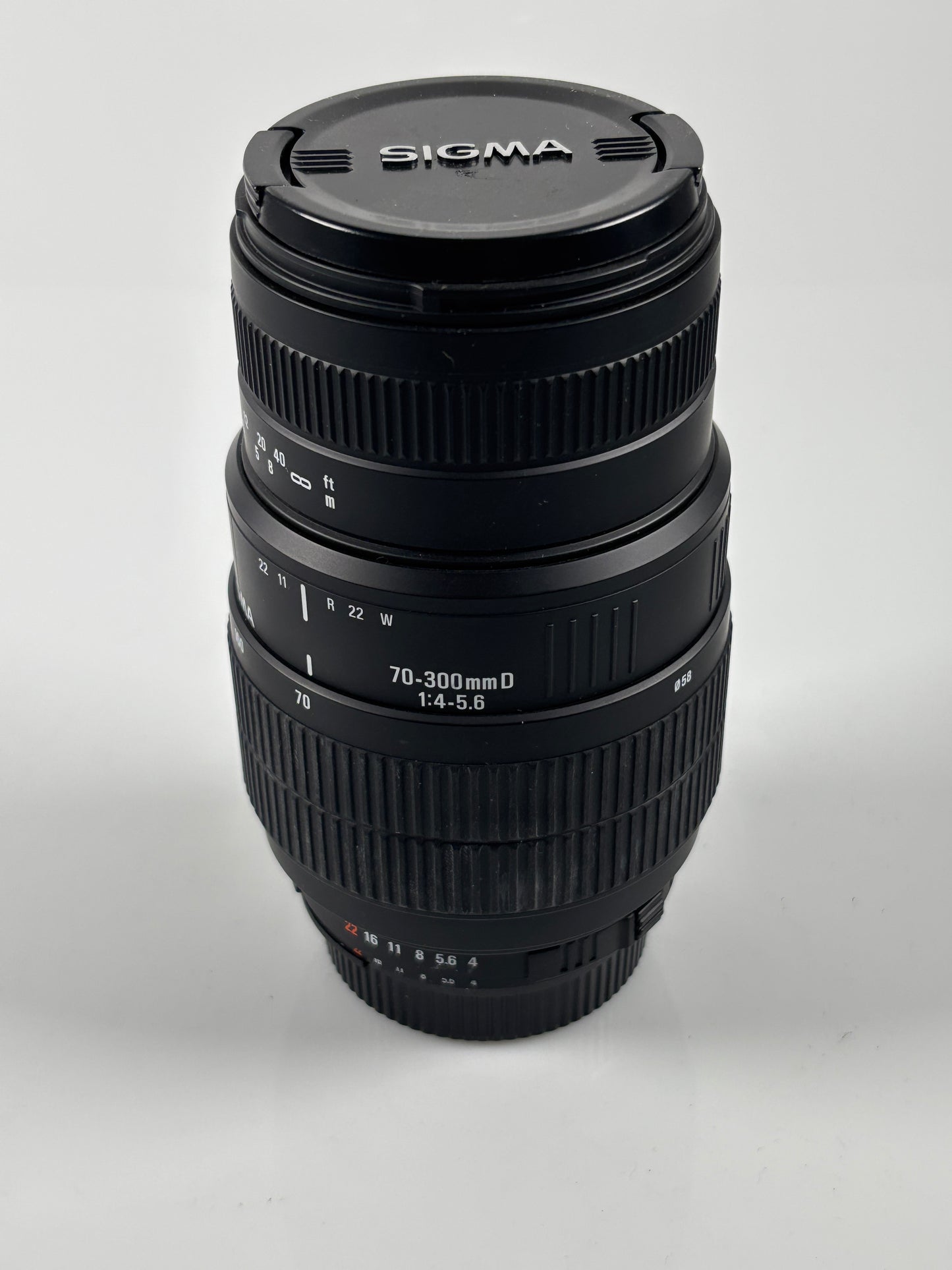 Sigma 70-300mm f4.0-5.6 D Lens for Nikon - Auto Focus Macro
