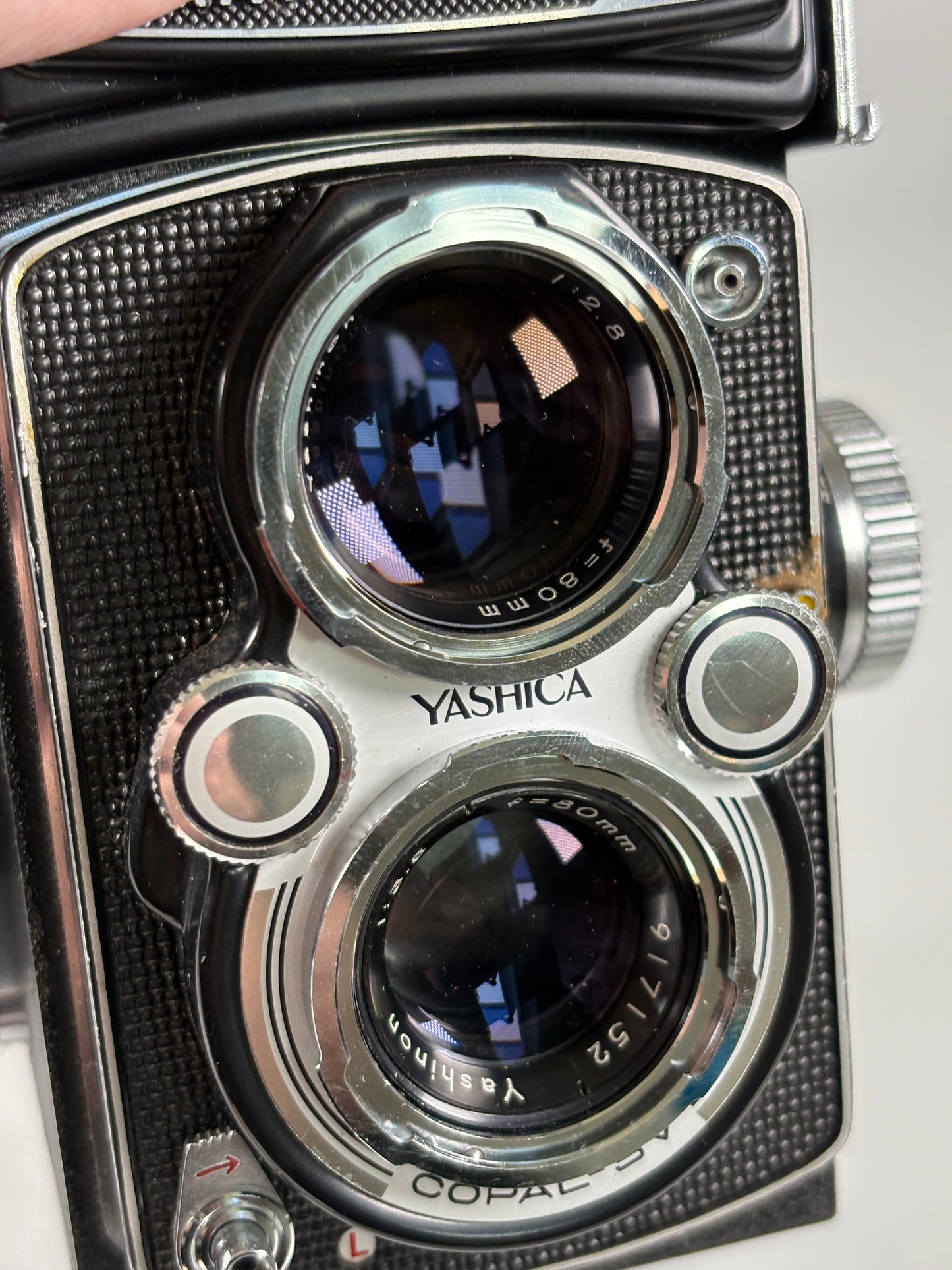Yashica Mat 124 Medium Format 6x6 TLR Camera