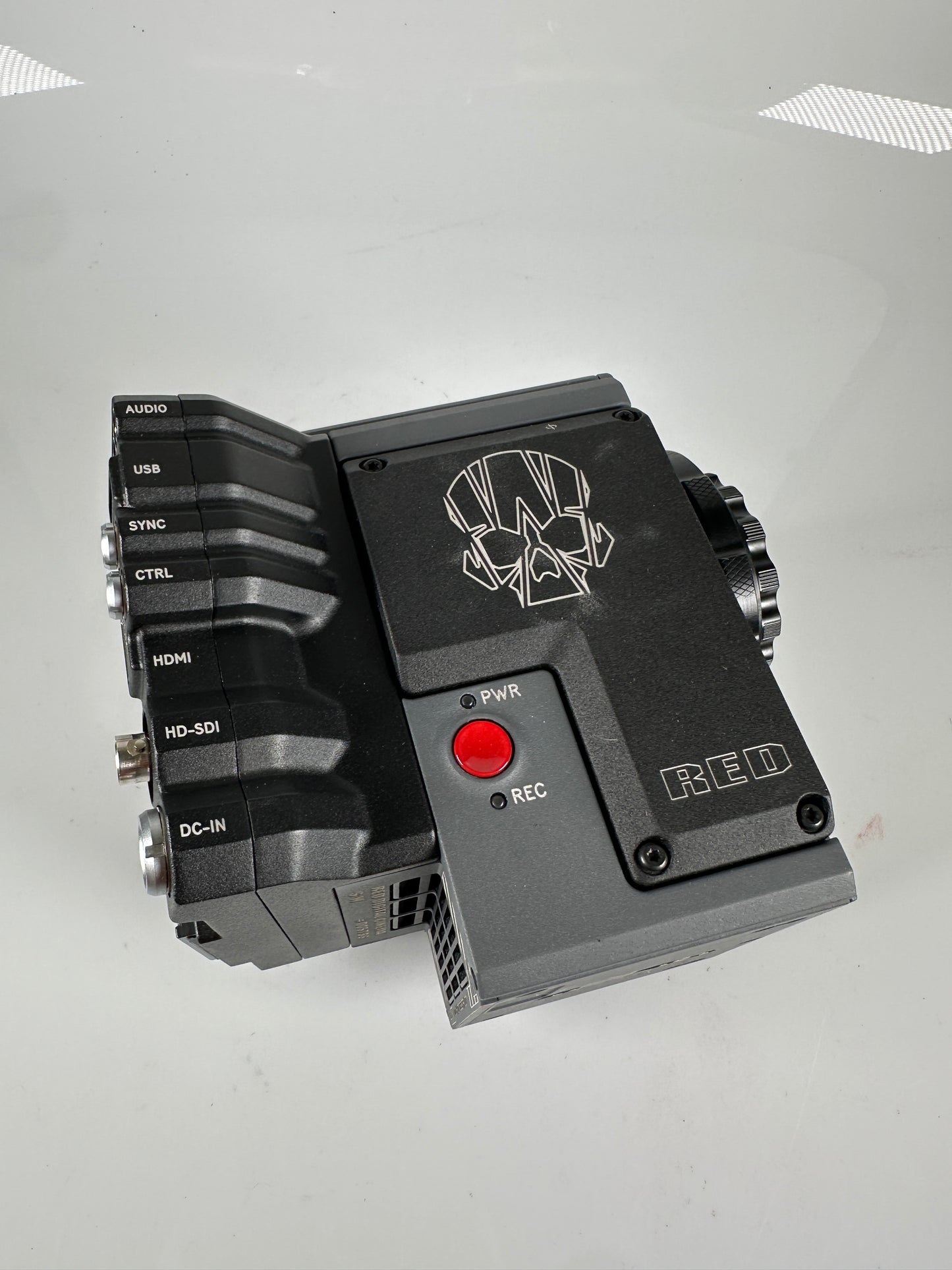 Red Scarlet-W Dragon 5K DSMC2 cinema camera S35 v-lock expander EF lens mount