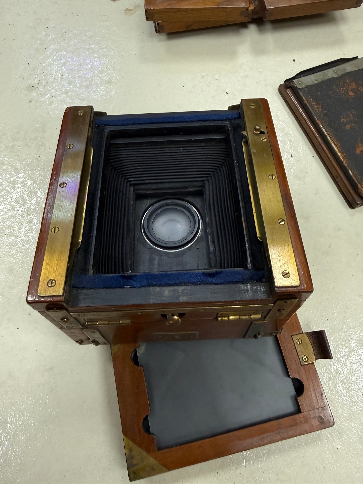 The Sanderson Large Format Camera w/ Tessar IC 5 1/2 inch f4.5 tropical model