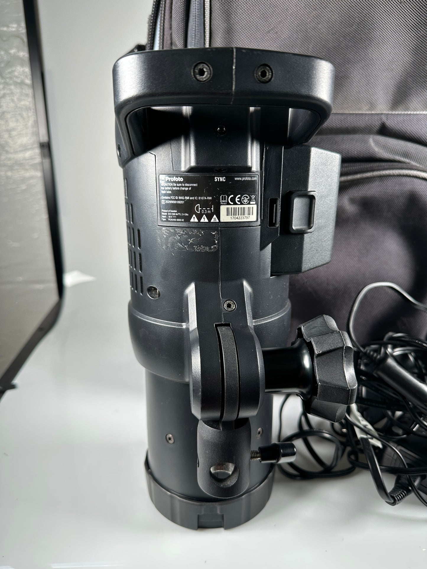 Profoto B1X 500 AirTTL Monolight with backpack