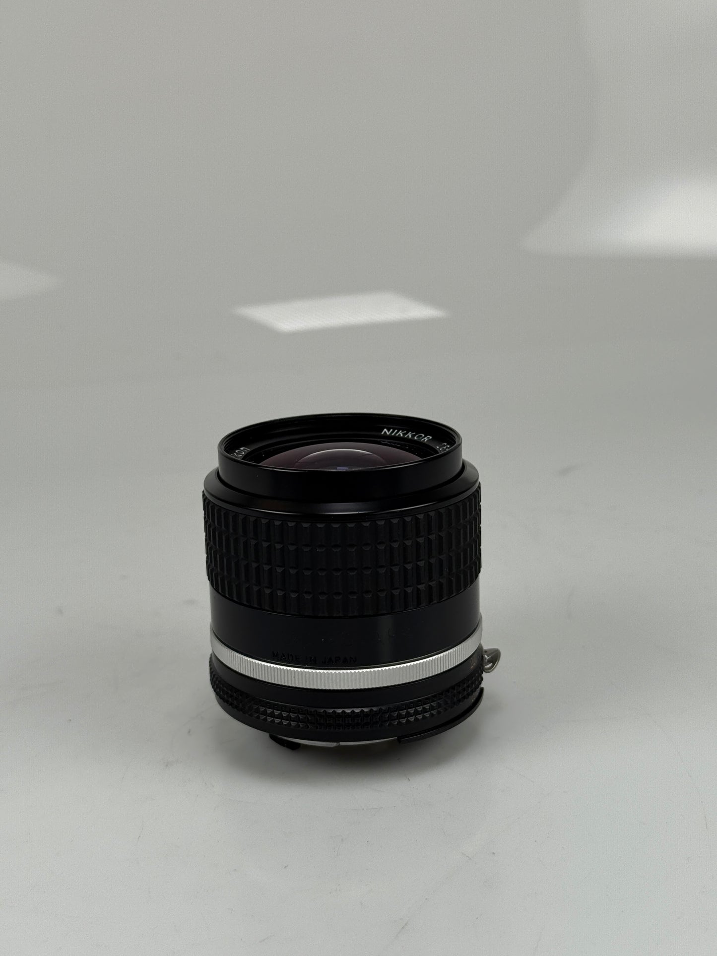 Nikon Ais NIKKOR 28mm f2 MF Lens manual focus