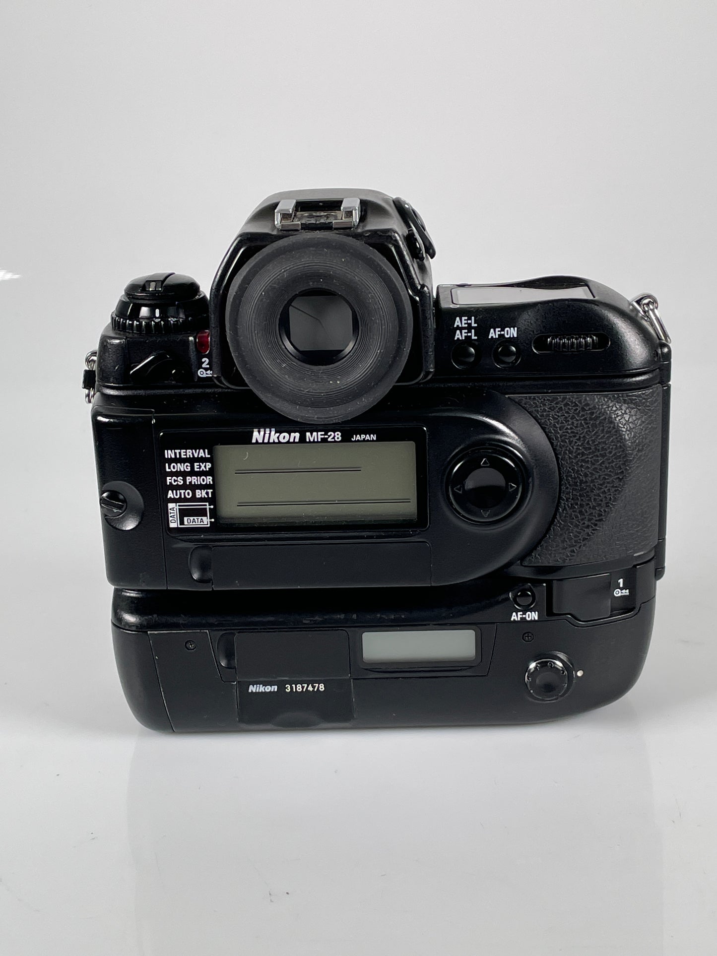 Nikon F5 Late S/N 318xxxx 35mm SLR Film Camera Body w/ MF-28