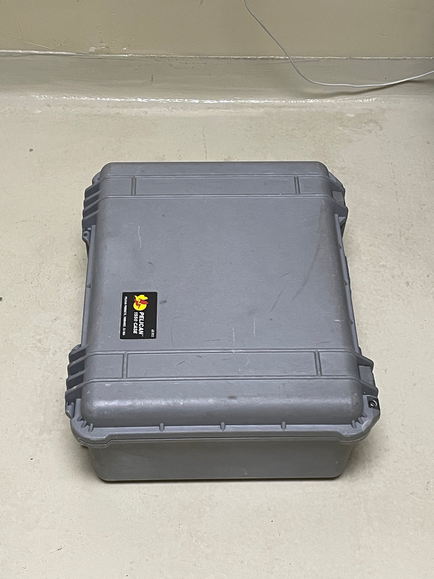Pelican 1550 Protector Case 20.7 × 17.2 × 8.4" grey Water Tight