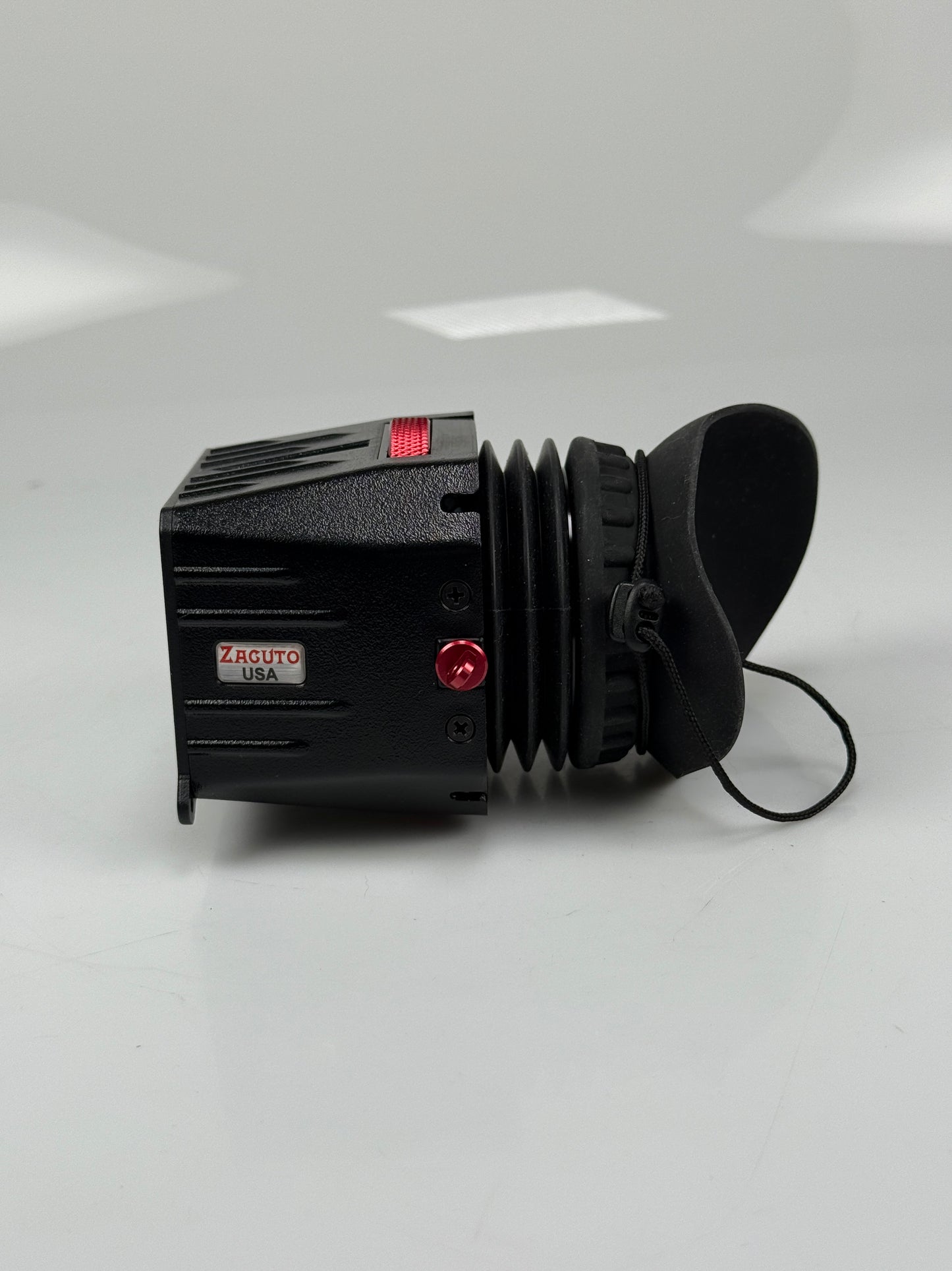 Zacuto USA Z-Finder Pro 2.5X (3.2") DSLR Optical Viewfinder with frame