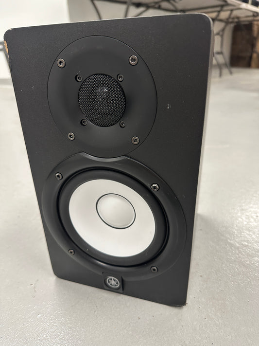 Yamaha HS5 Powered Studio Monitor Studio Monitor in Black