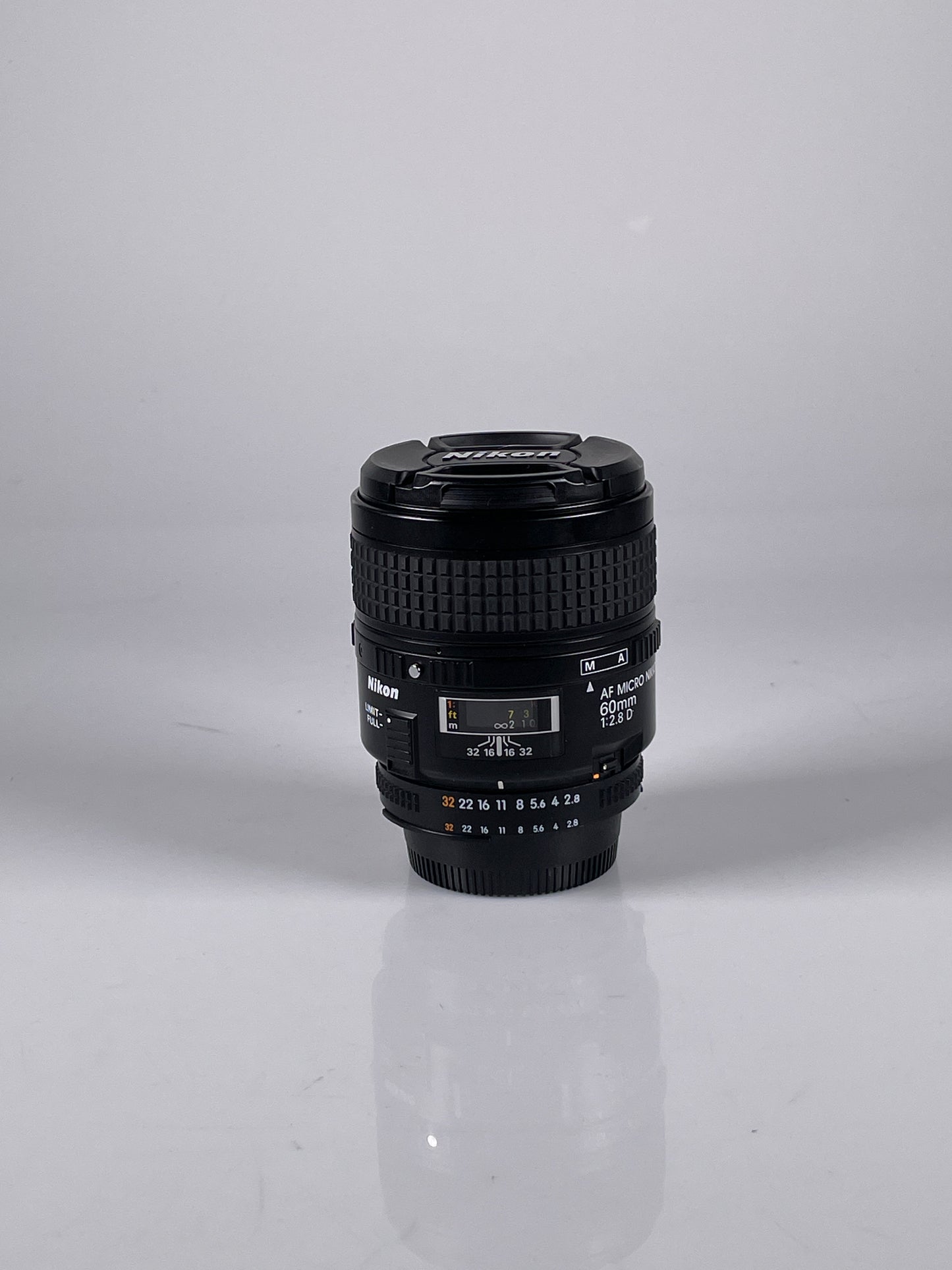 Nikon Nikkor AF 60mm f2.8 D micro macro lens